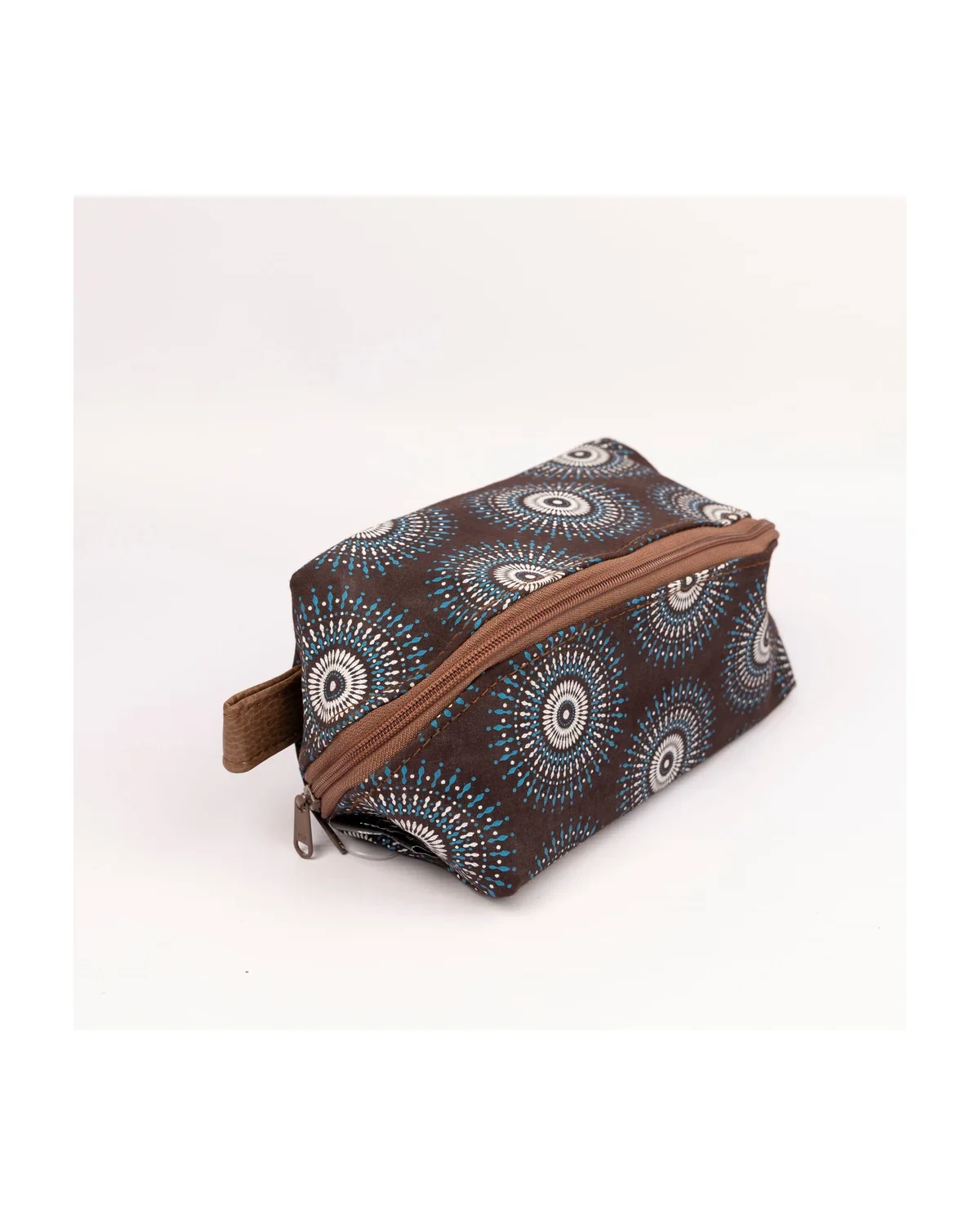 Unisex Shwe Zip Down Toiletry Bag