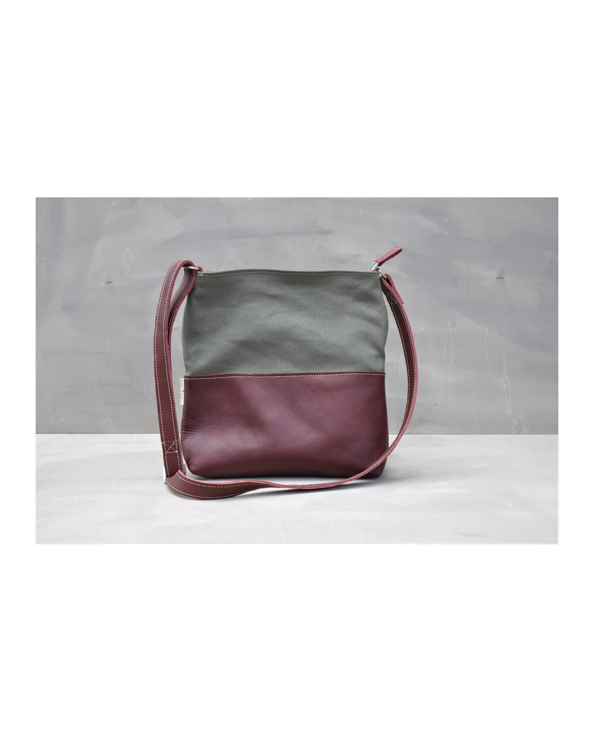 Hipster Mini - (Green / Maroon)