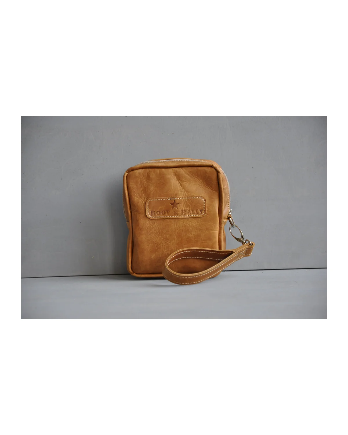 Human Toiletry bag