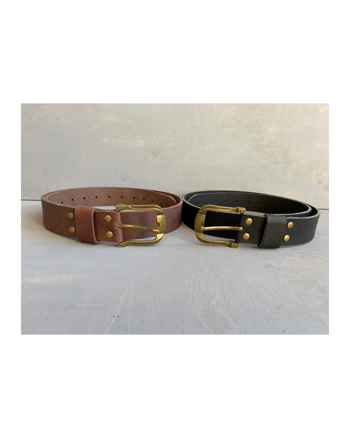 Mens leather belts